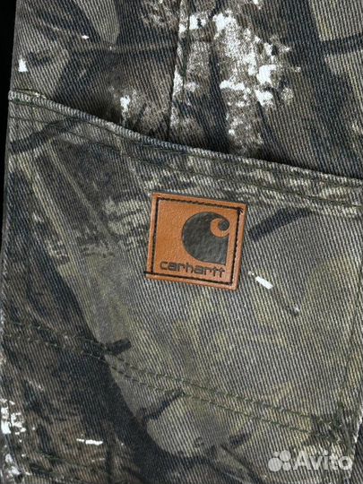 Камуфляжные джинсы carhartt