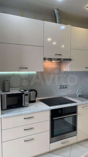 2-к. квартира, 43 м², 8/12 эт.