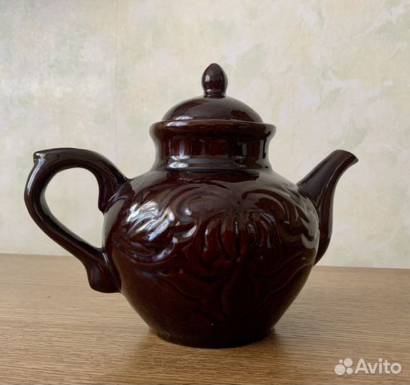 Заварочный чайник и конфетница новые