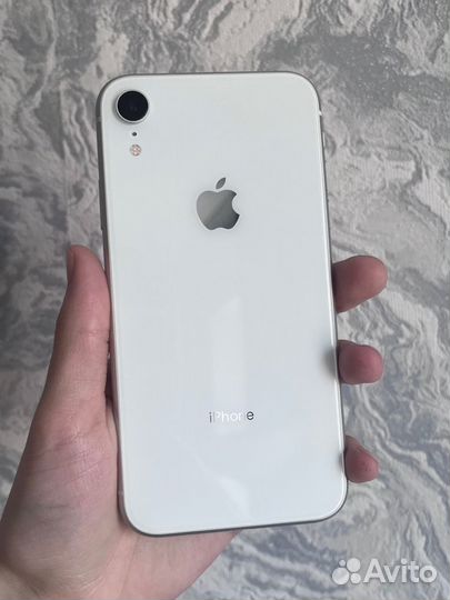 iPhone Xr, 64 ГБ