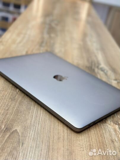 MacBook Pro 13