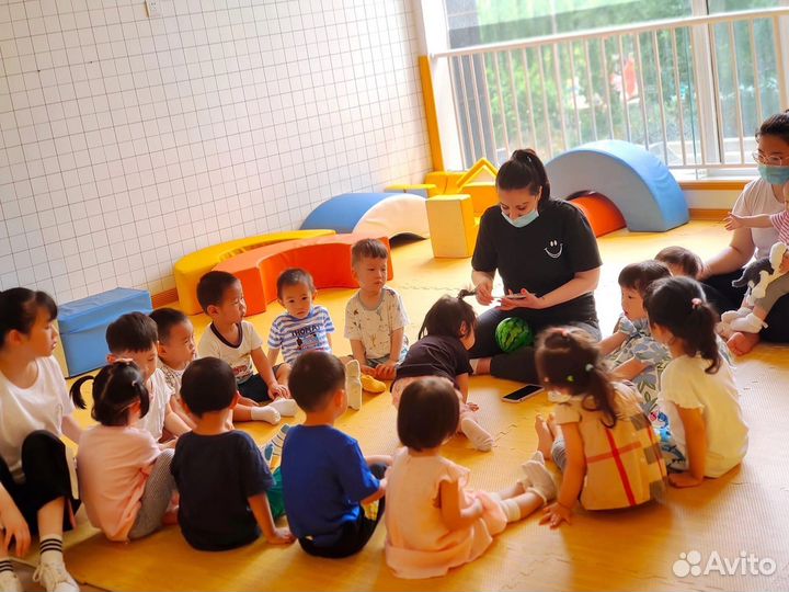 Преподаватель английского языка