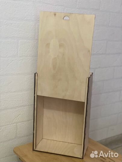 Подарочная коробка под бутылку