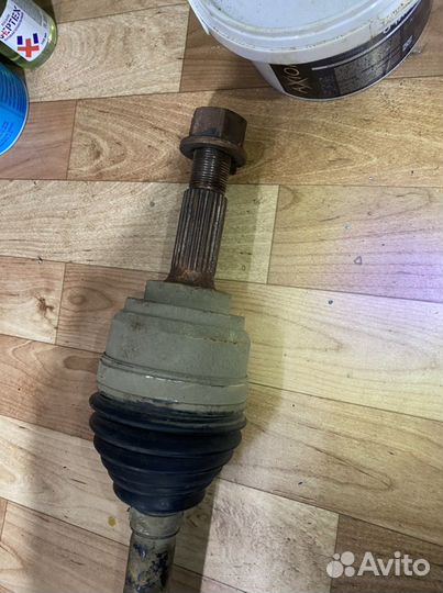 Привод правый ниссан тиида 1.6 МКПП