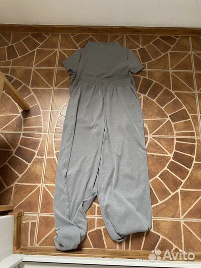 Пакетом вещи 40-42