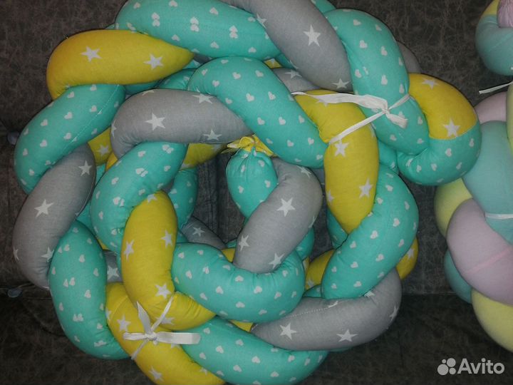 Бортик коса в кроватку