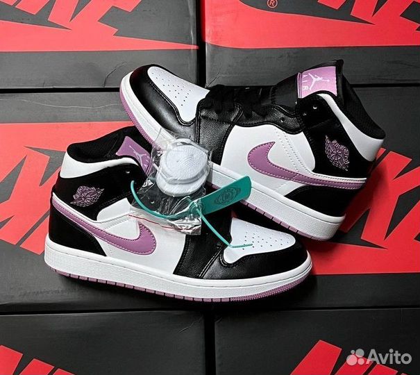 Nike Air Jordan 1 Mid Arctic Pink