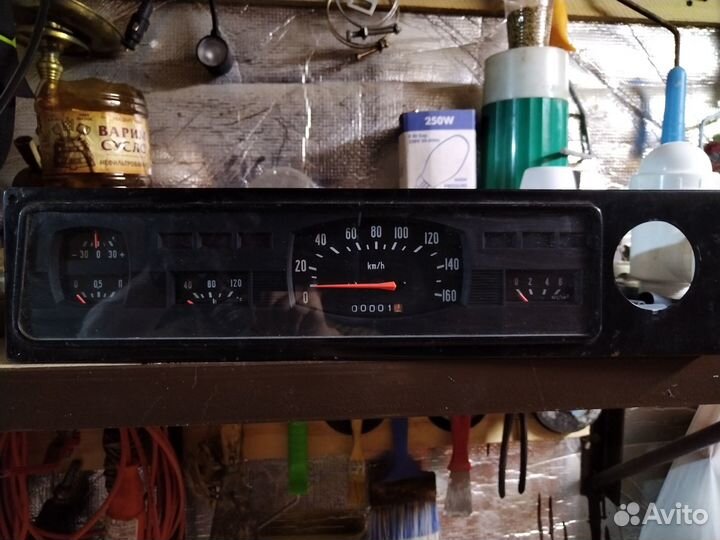 Панель спидометра