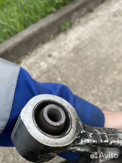 Рычаги задние верхние Infiniti G25, G35, G37