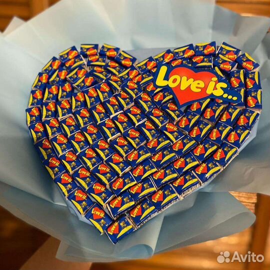 Букет из конфет,букет из love is,букет из бабочек