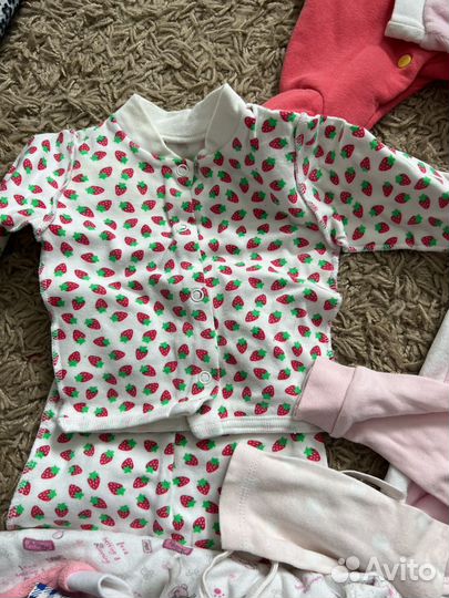 Пакет одежды для девочки 0-3 мес