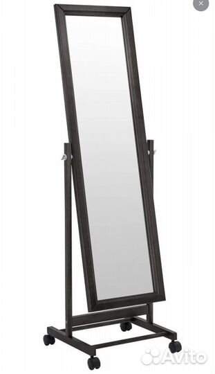 Зеркало напольное на колесах