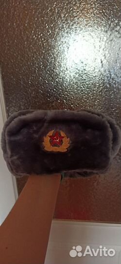 Шапка-ушанка меховая с кокардой/сувенир