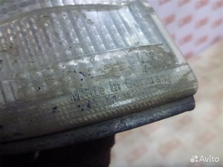 Поворотник передний правый Mercedes-Benz E-Class