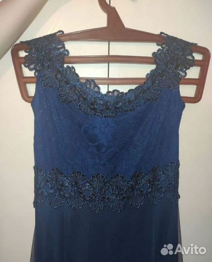 Платье вечернее