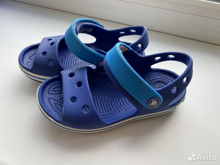 Сандалии crocs c8