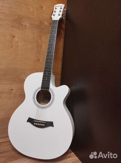 Гитара акустическая 4 /4 белая