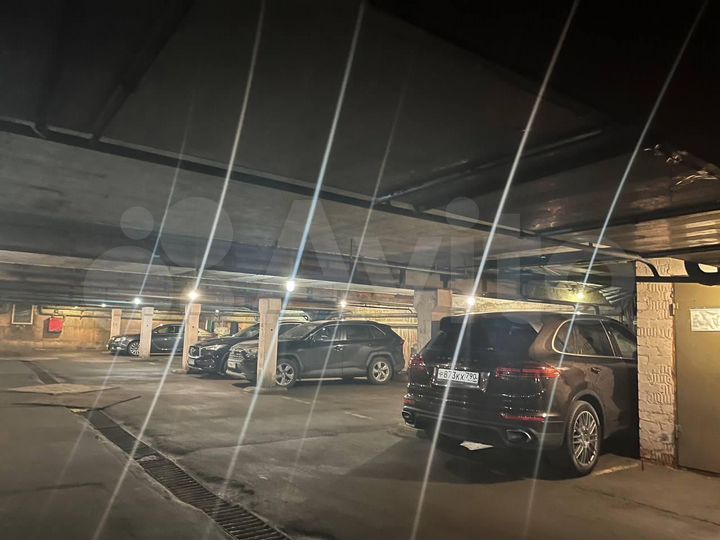 Машиноместо, 14 м²