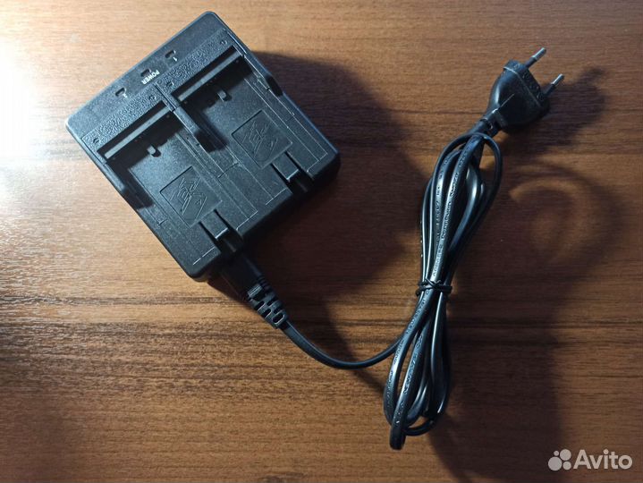 Зарядное устройство для Sokkia