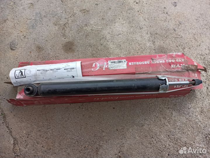 Задний амортизатор на opel corsa D