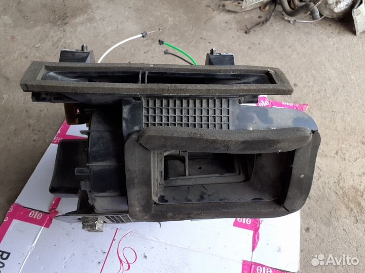 Корпус печки под кондиционер Рено Логан 1