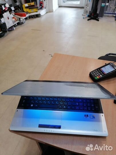 Ноутбук Samsung NP-RV511-S03RU