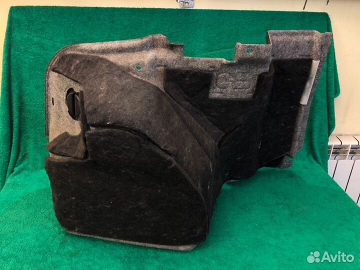 Обшивка багажника правая Lexus Gs 4 (12-17) L10