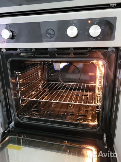 Газовый духовой шкаф Whirlpool AKP 807 IX