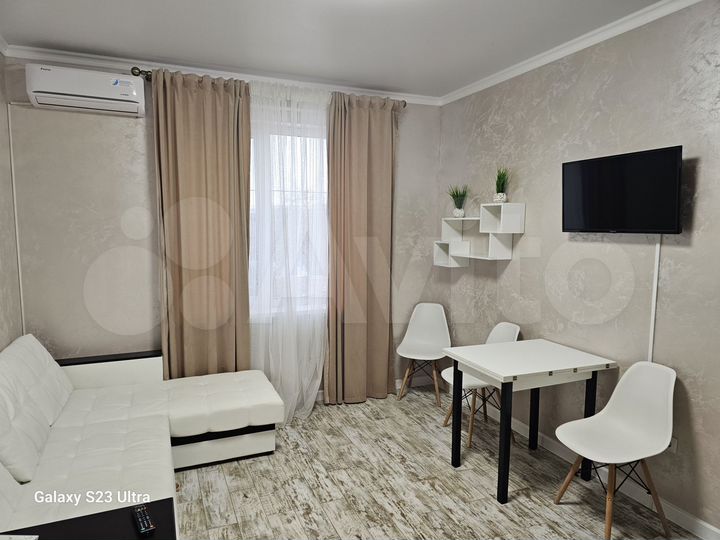 2-к. квартира, 55 м², 3/3 эт.