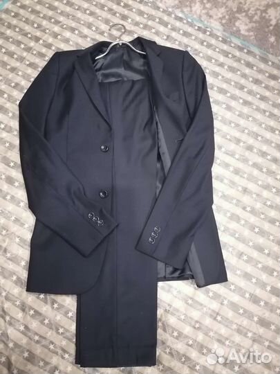 Костюм школьный. Пиджаки. Джинсовая ветровка