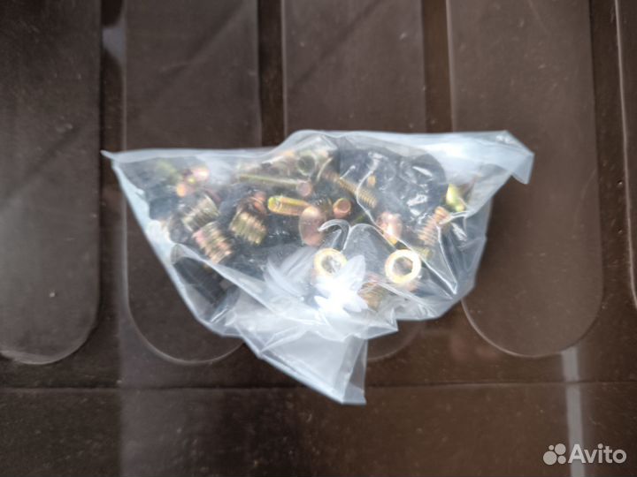 Подножки на geely Atlas pro