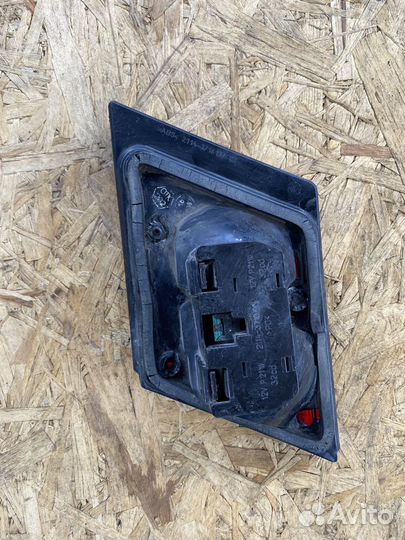 Левый фонарь ваз 2115