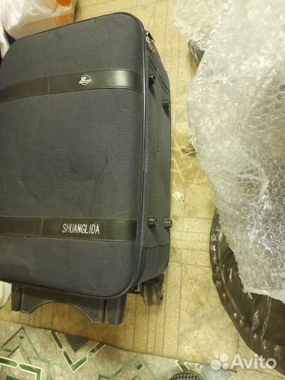 Чемодан на колесах