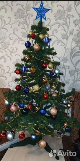 Елка искусственная 160 см с игрушками