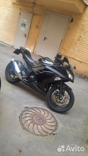 Kawasaki ninja 300