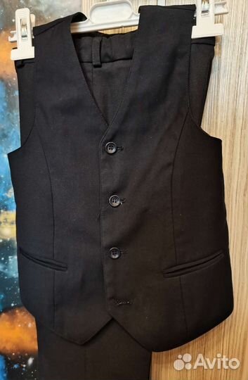 Жилетка и брюки школьные для мальчика 122-128