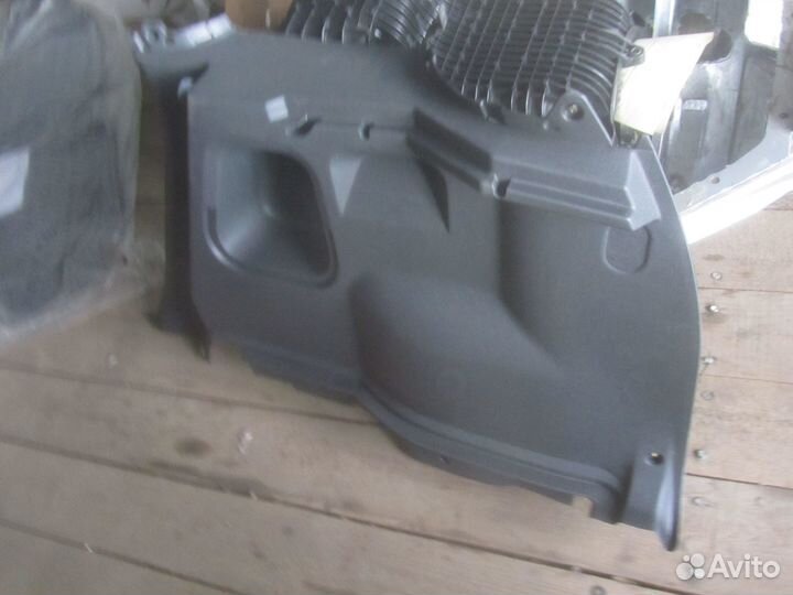 Обшивка багажника левая правая opel Meriva 02-10