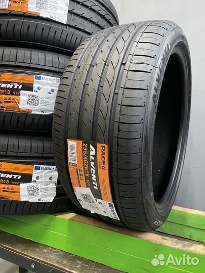 Pace Alventi 235/40 R18 98Y