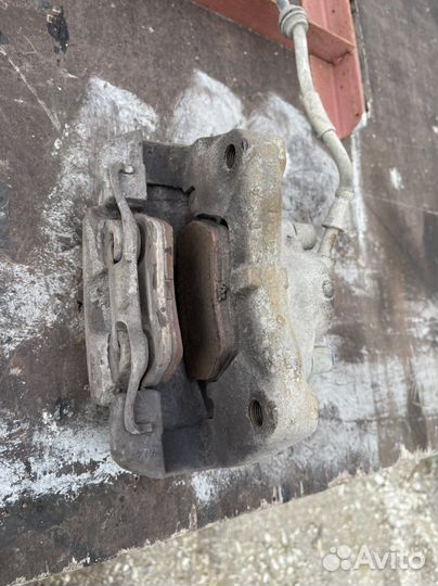 Передний тормозной суппорт для Volkswagen T5