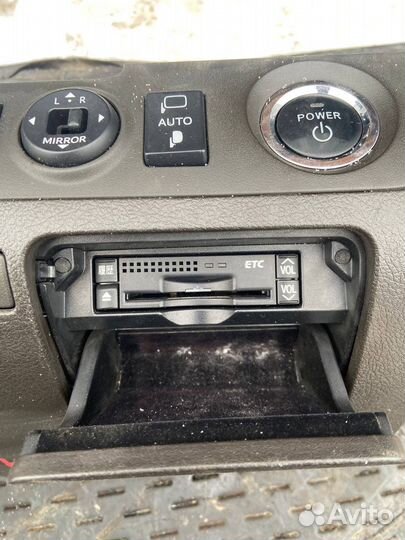 Кнопки,Салона Toyota Crown S200 GWS204