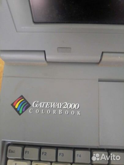 Ноутбук Gateway 2000 colorBook