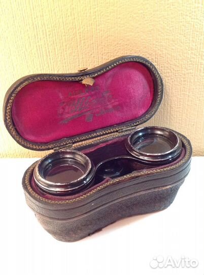 Старинный бинокль 