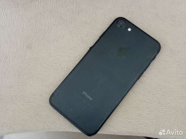Бу телефон 7 iPhone 32 Гб