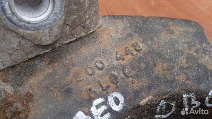 Кронштейн двигателя левый Chevrolet Aveo T250