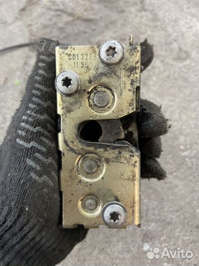 Замок сдвижной двери mercedes vito 638, sprinter