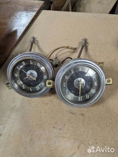 Газ 21 Волга часы салона СССР