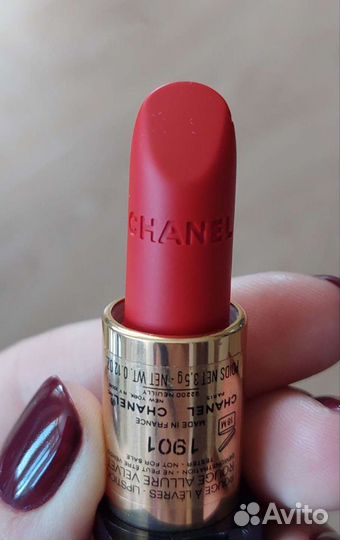 Chanel rouge allure velvet Помада