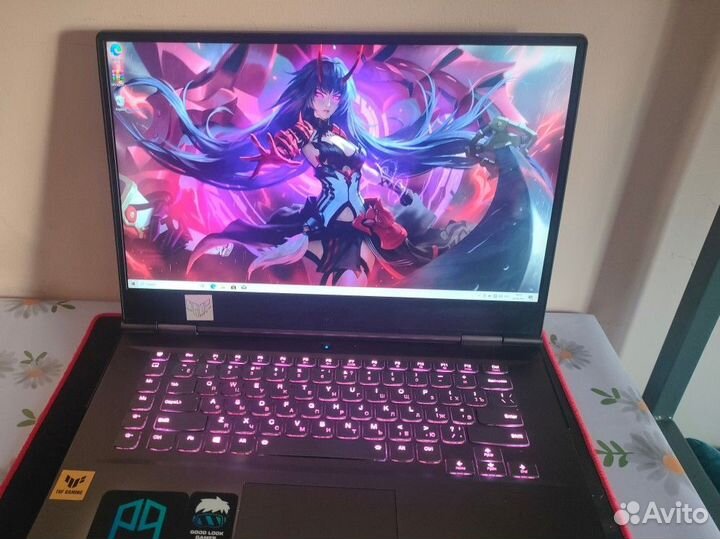Ноутбук -Lenovo legion y740-15ICHg,с малым тогргом