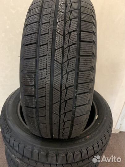 Tourador Winter Pro TSU2 215/50 R17 95V