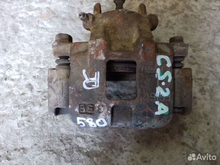 Суппорт на mitsubishi lancer cedia CS2A